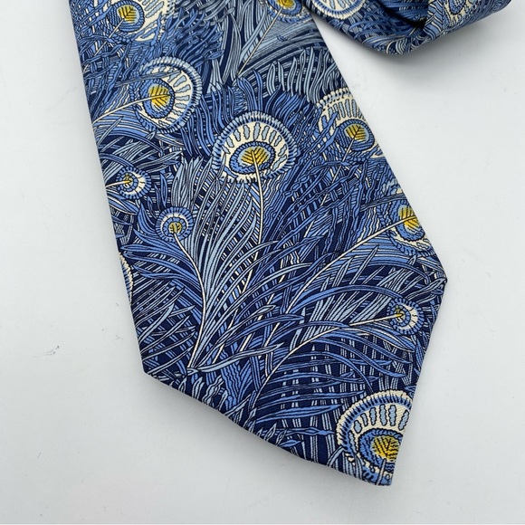 Liberty Of London 100% Silk Tie Blue Peacock Feathers Made In England Classic - Picture 3 of 5